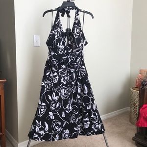 Halter black and white dress